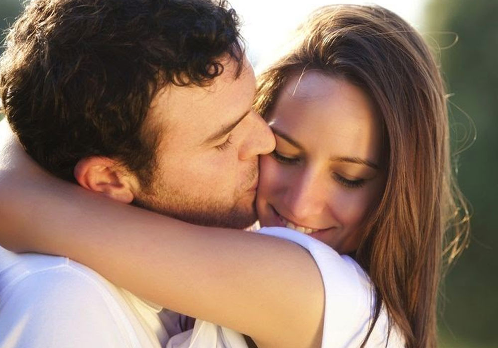 evdomadiaies_provlepseis