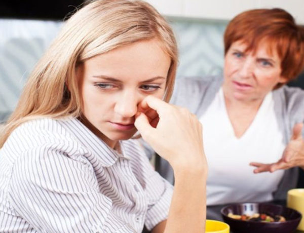 h_pethera_moy_thelei_na_me_dhlhthriasei