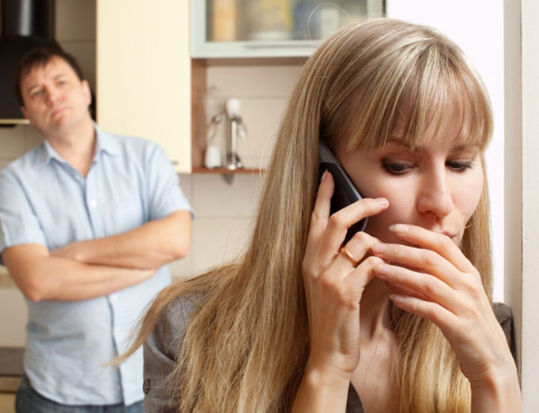 h_gynaika_moy_me_apathse