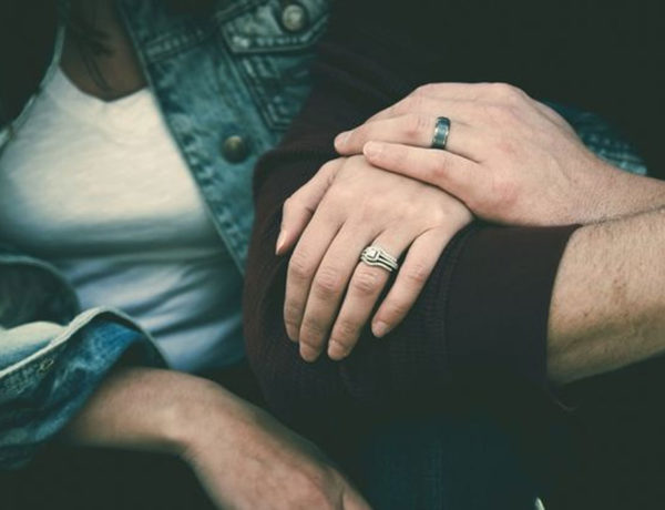 erwteythka_thn_korh_ths-gynaikas_moy